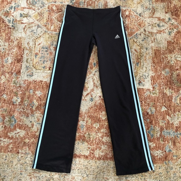 adidas Pants - 🐬adidas y2k lowrise pants🐬